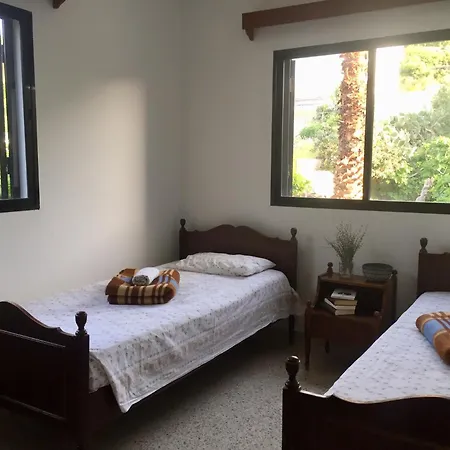 بيت للعطل With Stunning Sea View *